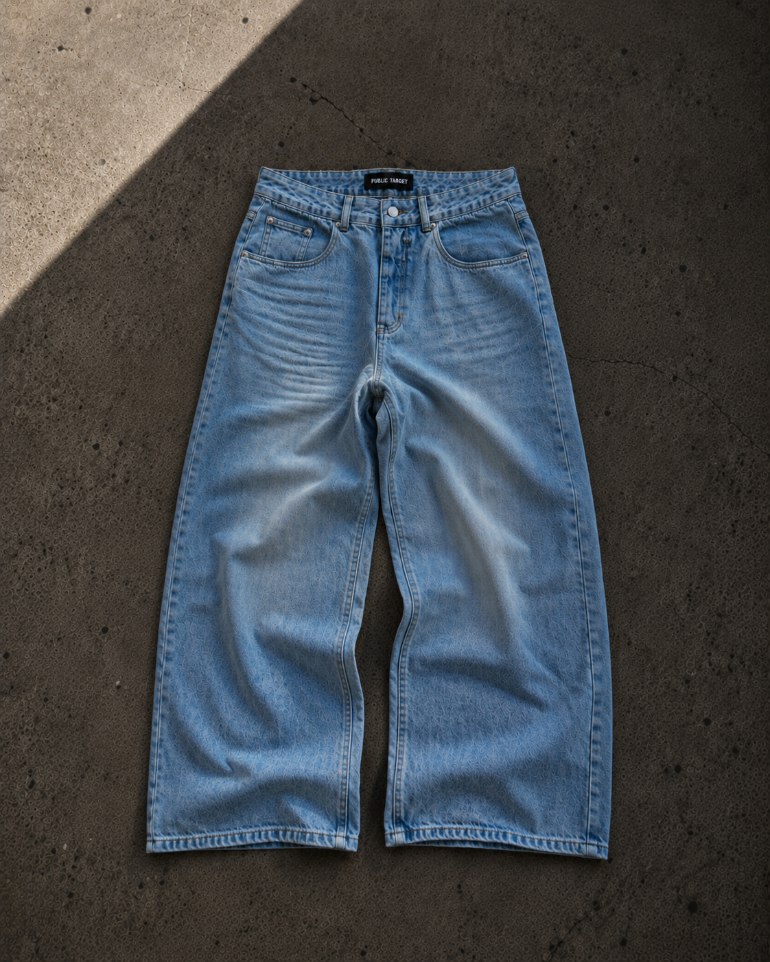 LIGHT WASH DENIM